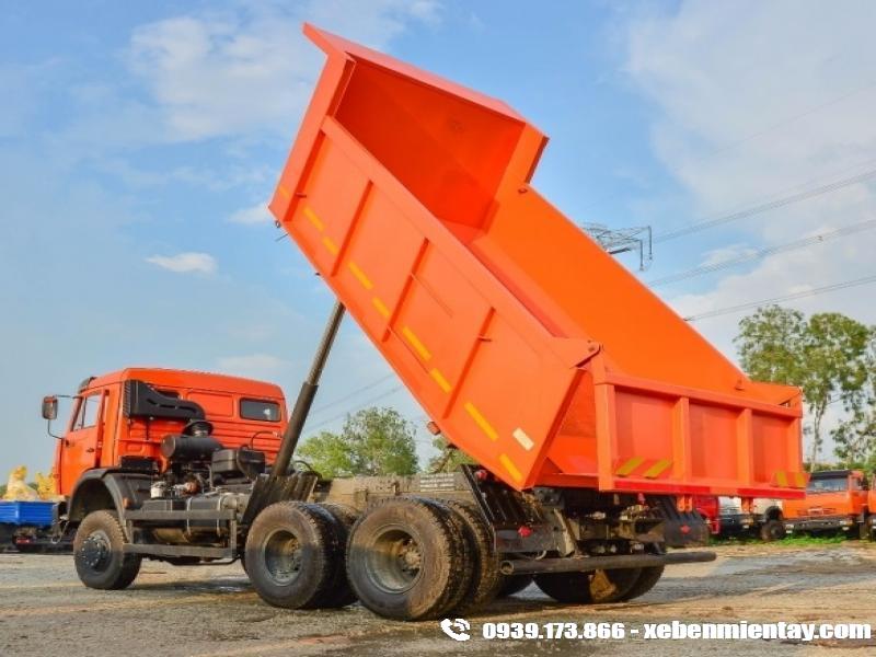 Xe ben Kamaz 65111 6x6 15 tấn